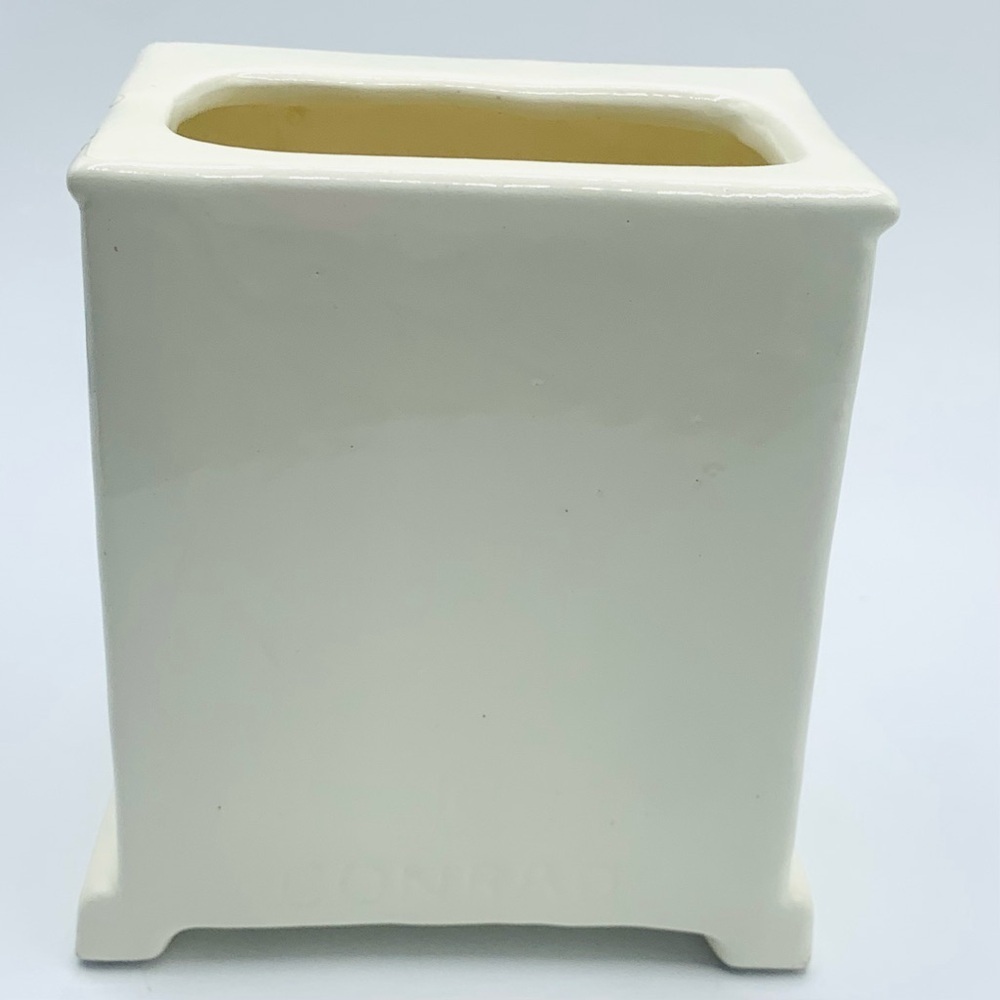 Vintage Style Cat in Dresser Ceramic Planter Cute Kitten Pencil / Brush Holder - Picture 6 of 11
